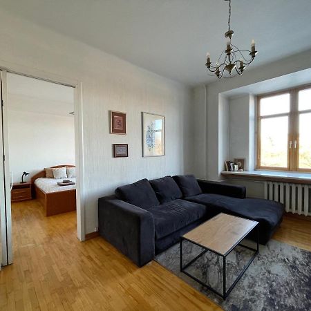 A Cozy Apartment With A Wonderful View Of The River In The Old Town Of فيلنيوس المظهر الخارجي الصورة