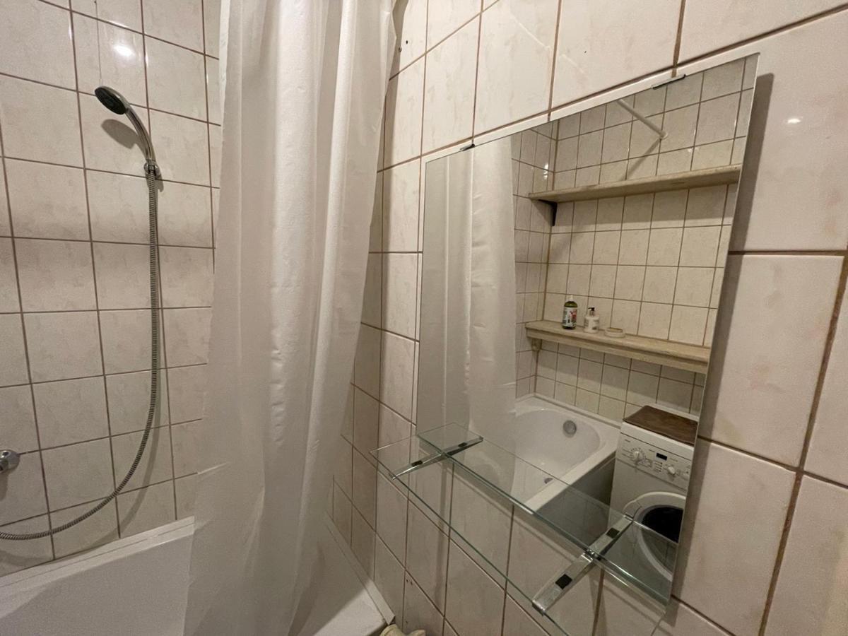 A Cozy Apartment With A Wonderful View Of The River In The Old Town Of فيلنيوس المظهر الخارجي الصورة