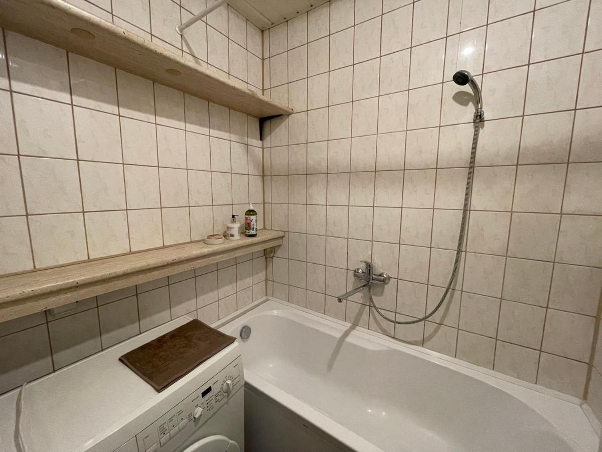 A Cozy Apartment With A Wonderful View Of The River In The Old Town Of فيلنيوس المظهر الخارجي الصورة